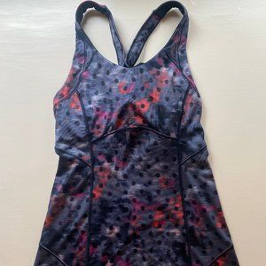 Lululemon polka dot tanktop!